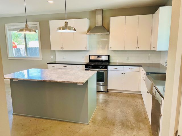 5402 Avenue F A, Austin, TX 78751