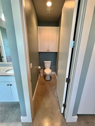 5402 Avenue F A, Austin, TX 78751