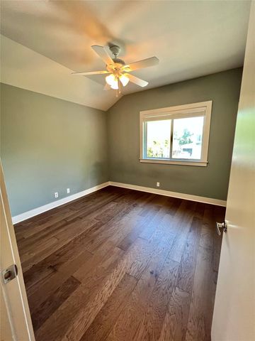 5402 Avenue F A, Austin, TX 78751