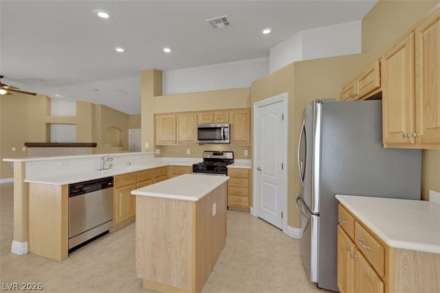 55 Desert Sunflower Circle, Henderson, NV 89012