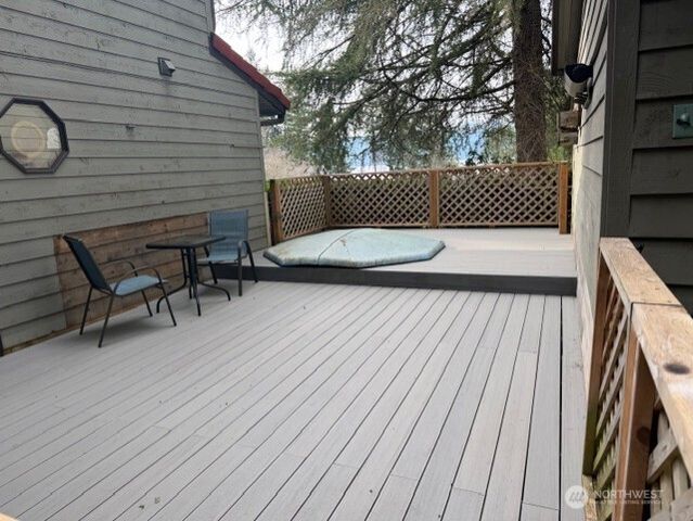 2560 NW Canal View Way, Poulsbo, WA 98370