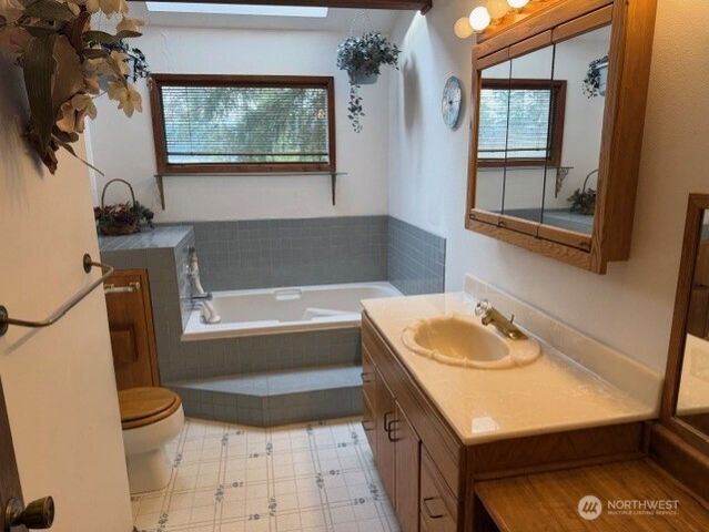 2560 NW Canal View Way, Poulsbo, WA 98370