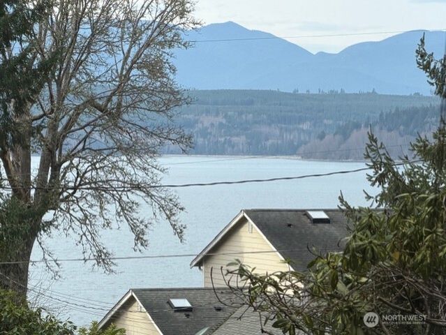 2560 NW Canal View Way, Poulsbo, WA 98370