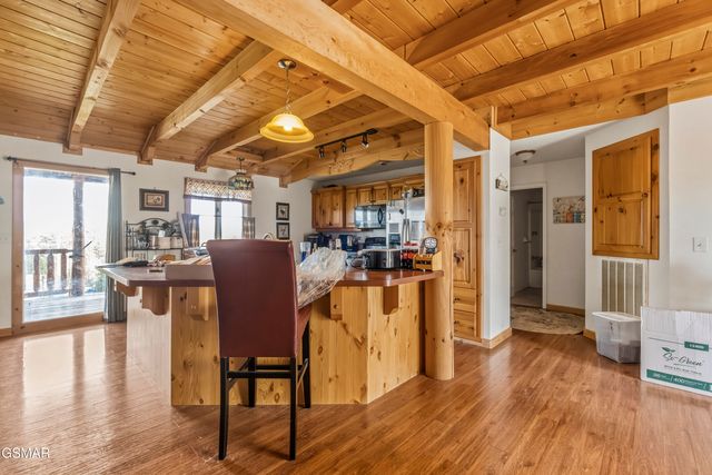 2440 Levee Way, Sevierville, TN 37876