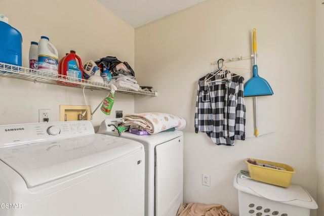 2440 Levee Way, Sevierville, TN 37876