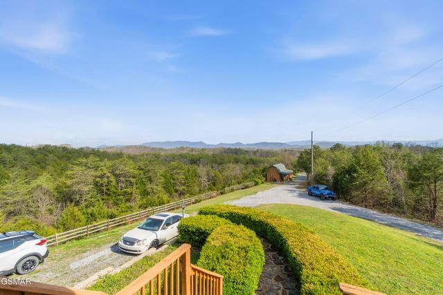2440 Levee Way, Sevierville, TN 37876