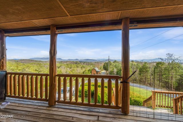 2440 Levee Way, Sevierville, TN 37876