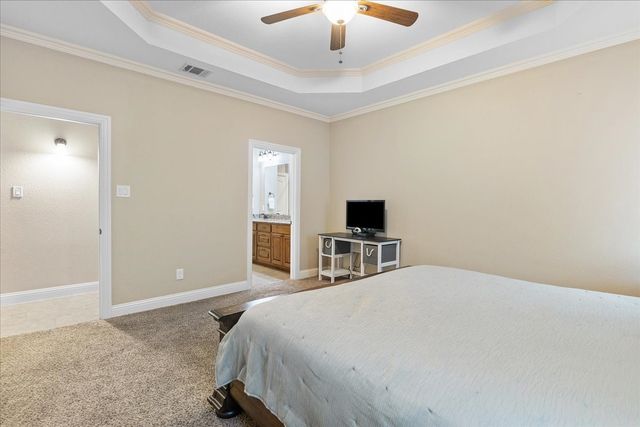 502 Ritchey Street, Gainesville, TX 76240