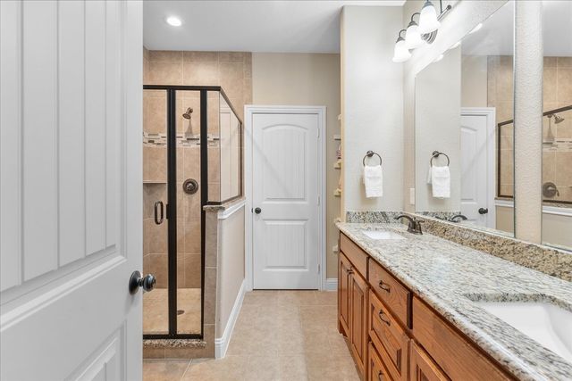 502 Ritchey Street, Gainesville, TX 76240