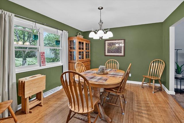 1520 Roby Road, Stoughton, WI 53589