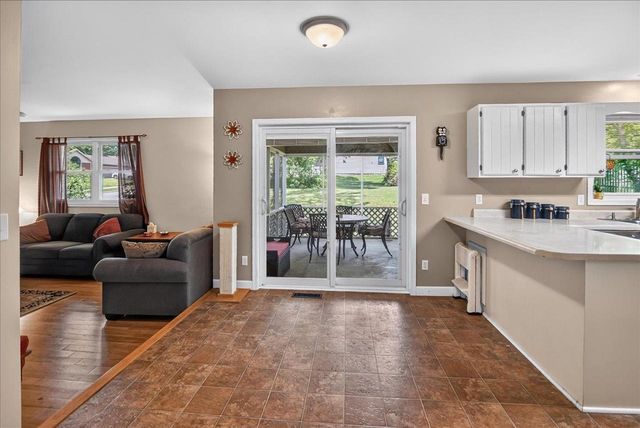 1520 Roby Road, Stoughton, WI 53589