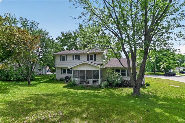 1520 Roby Road, Stoughton, WI 53589