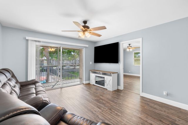 8800 Royal Palm Blvd 204-1, Coral Springs, FL 33065