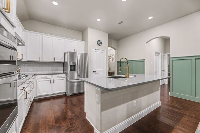2815 Hackberry Creek Trail, Celina, TX 75078