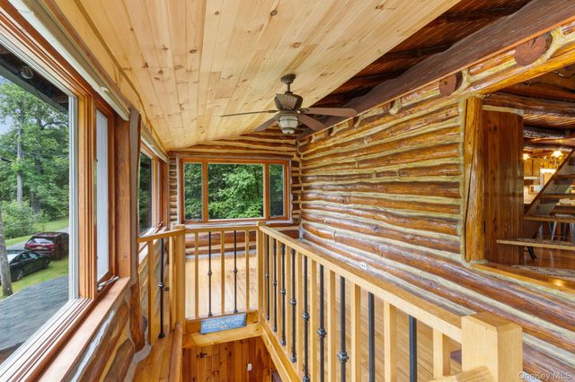 28 Cliff Road, Greenwood Lake, NY 10925