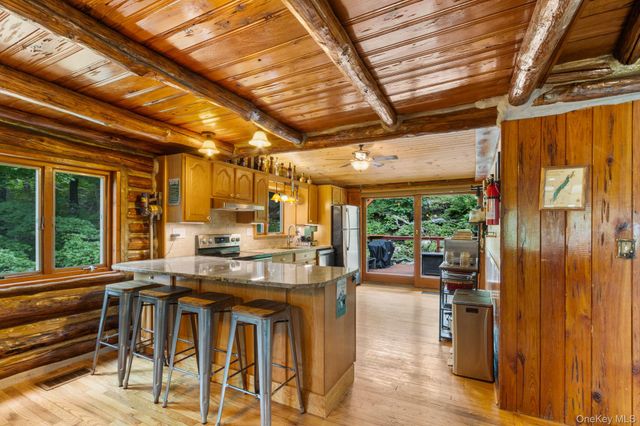 28 Cliff Road, Greenwood Lake, NY 10925