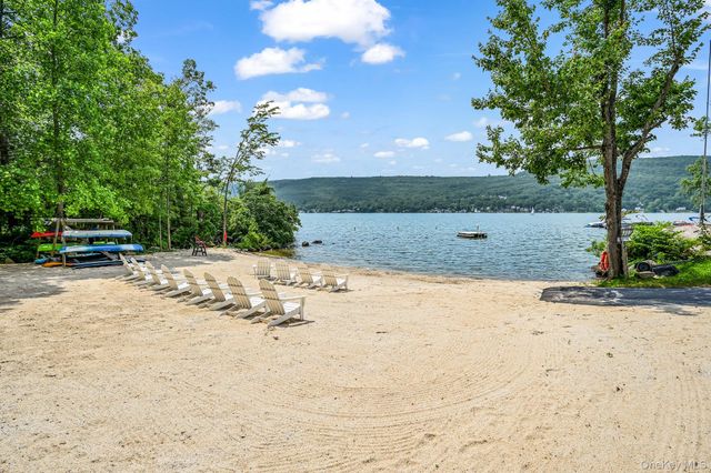 28 Cliff Road, Greenwood Lake, NY 10925