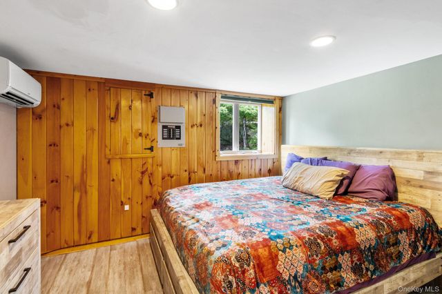 28 Cliff Road, Greenwood Lake, NY 10925