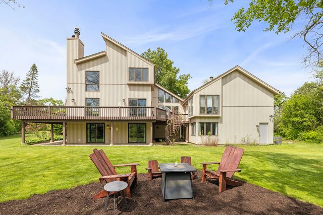 2103 Pebble Creek Drive, Lisle, IL 60532