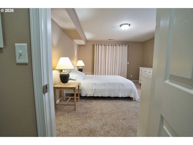 2838 CHARLIE Ct, Forest Grove, OR 97116