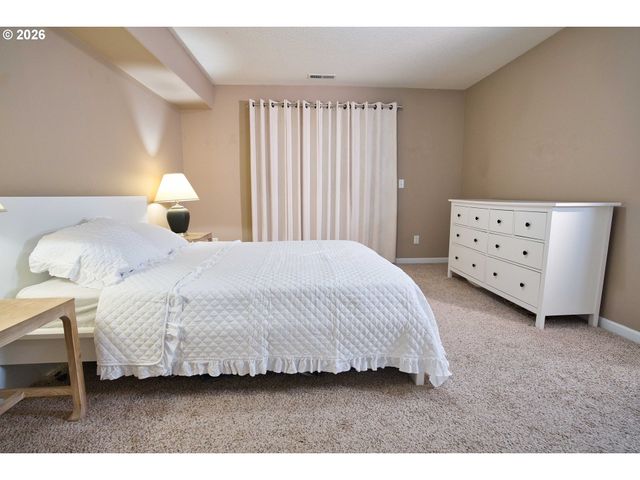 2838 CHARLIE Ct, Forest Grove, OR 97116