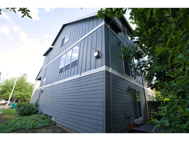 2838 CHARLIE Ct, Forest Grove, OR 97116