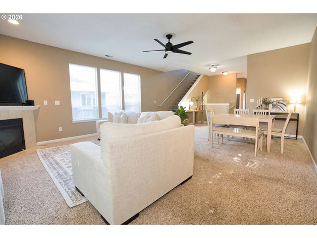 2838 CHARLIE Ct, Forest Grove, OR 97116