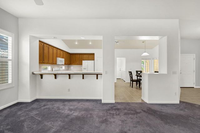 69 Reynolds Way, Lodi, CA 95242