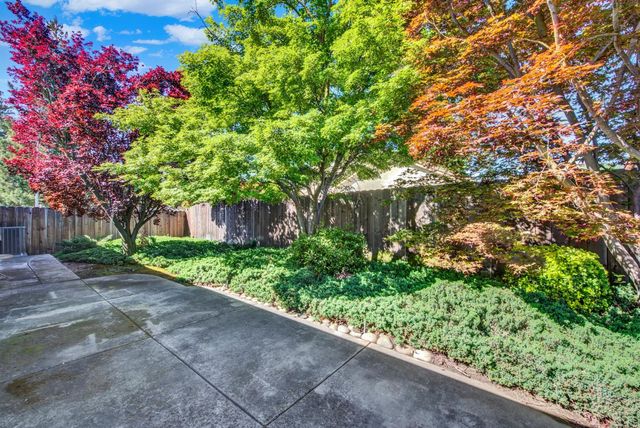 69 Reynolds Way, Lodi, CA 95242