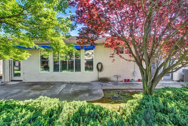 69 Reynolds Way, Lodi, CA 95242