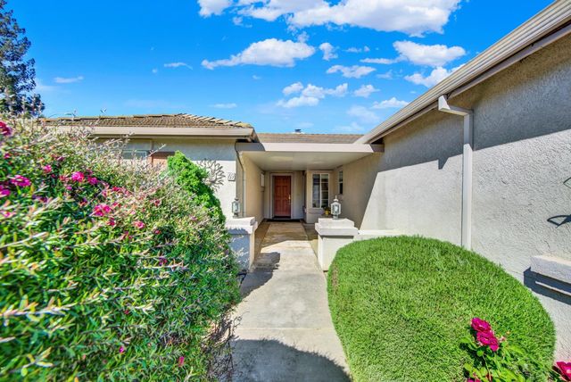 69 Reynolds Way, Lodi, CA 95242