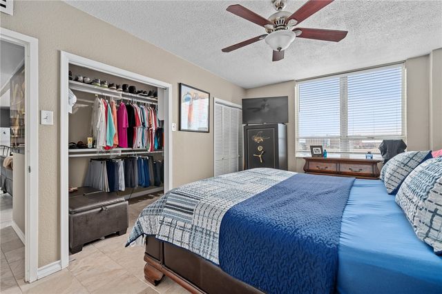 715 S Upper Broadway St 904, Corpus Christi, TX 78401