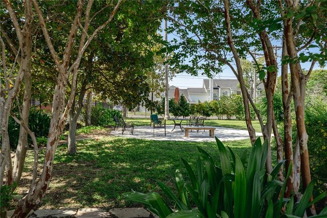 715 S Upper Broadway St 904, Corpus Christi, TX 78401