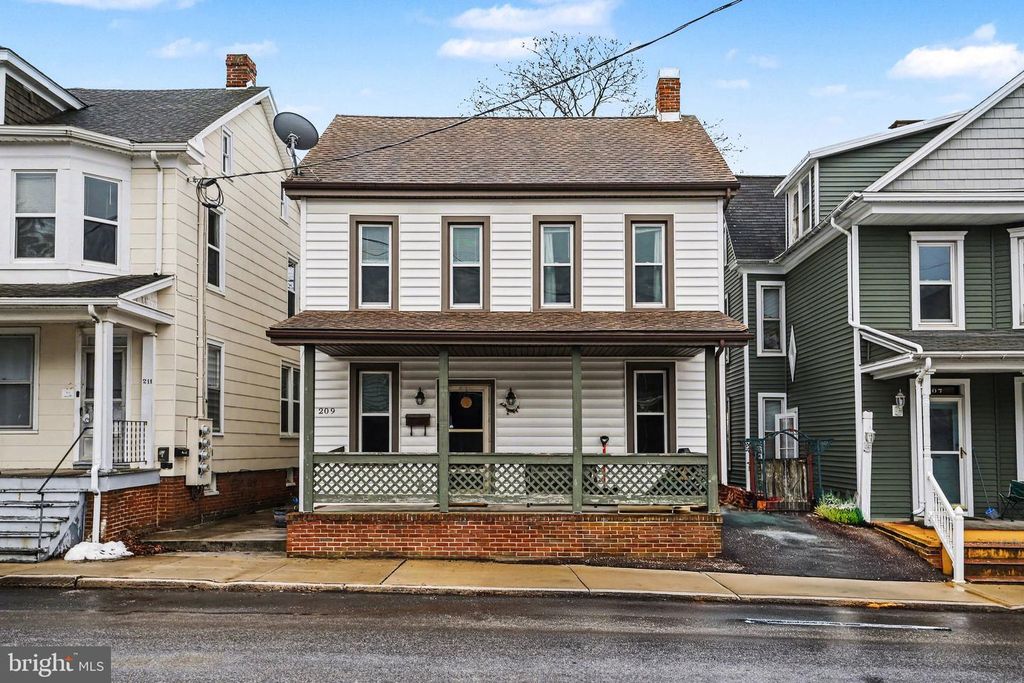 209 CENTENNIAL AVE, Hanover, PA 17331