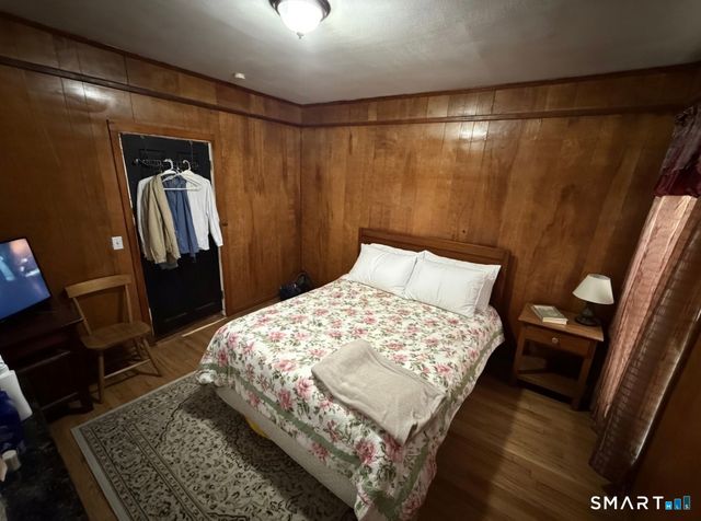 32-34 Elmwood Avenue, Bridgeport, CT 06605