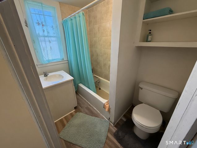 32-34 Elmwood Avenue, Bridgeport, CT 06605