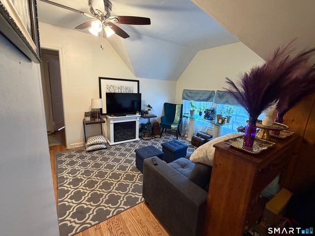 32-34 Elmwood Avenue, Bridgeport, CT 06605