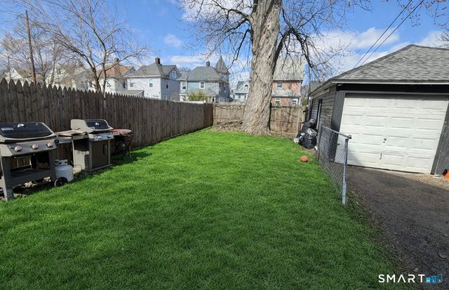 32-34 Elmwood Avenue, Bridgeport, CT 06605