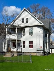 32-34 Elmwood Avenue, Bridgeport, CT 06605