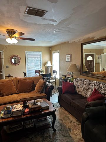 1106 Justin LN, Austin, TX 78757