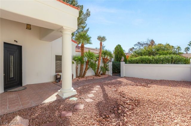 2104 Inverness Drive, Henderson, NV 89074