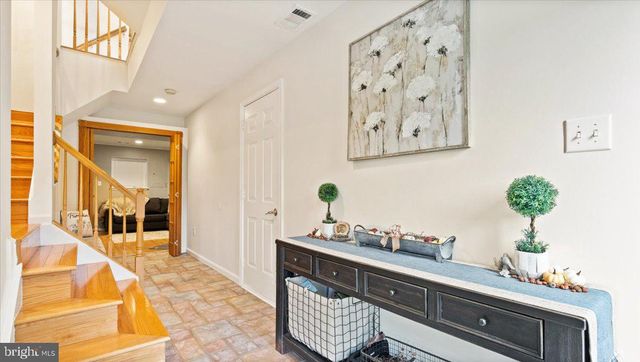 5554 JOWETT CT, Alexandria, VA 22315