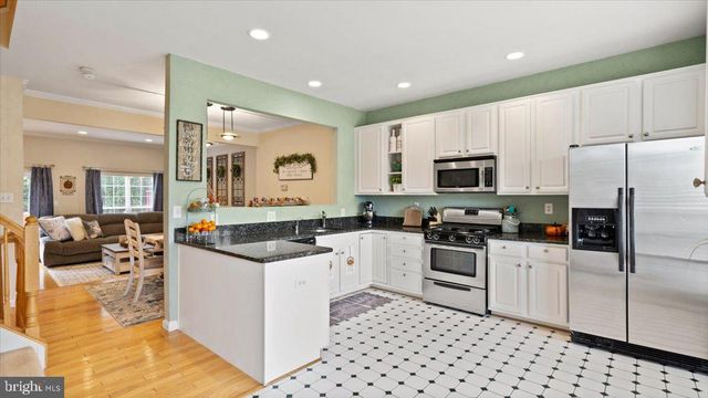 5554 JOWETT CT, Alexandria, VA 22315