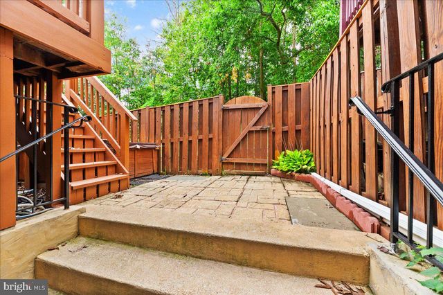 5554 JOWETT CT, Alexandria, VA 22315