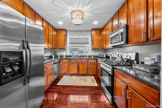 22200 Abbey Ln, Dearborn, MI 48124