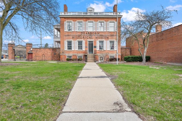 22200 Abbey Ln, Dearborn, MI 48124
