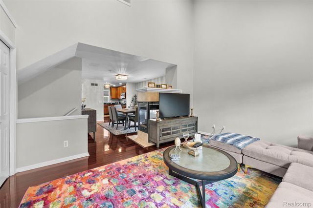 22200 Abbey Ln, Dearborn, MI 48124