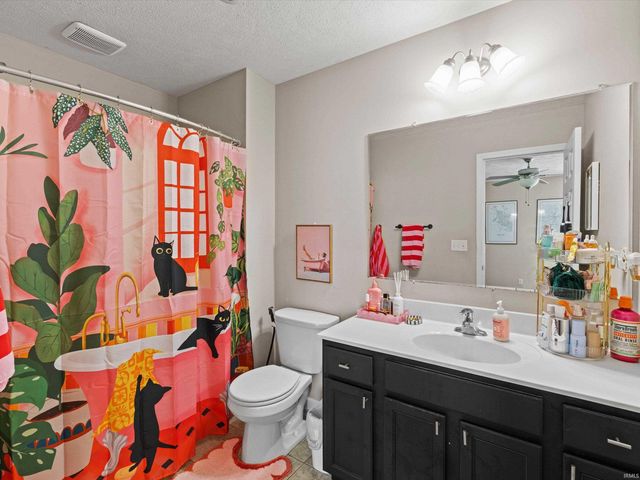 1780 Sandal Way, Newburgh, IN 47630