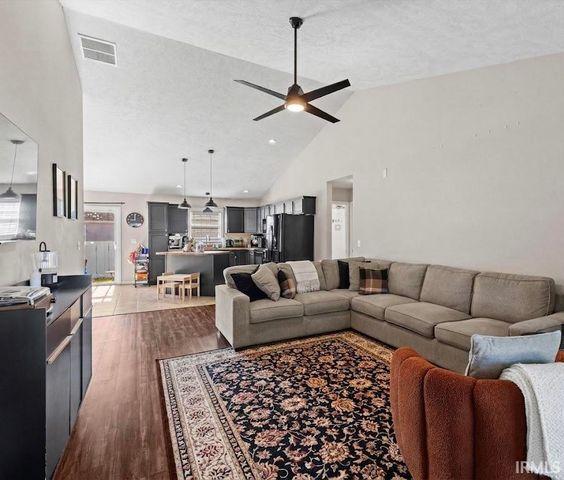 1780 Sandal Way, Newburgh, IN 47630