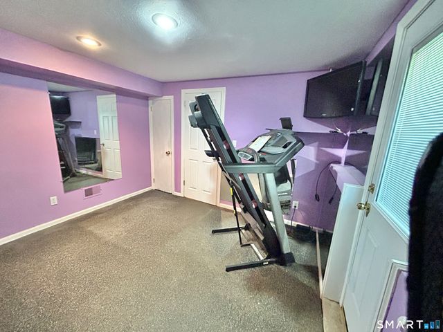 2007 Hartford Turnpike, North Haven, CT 06473
